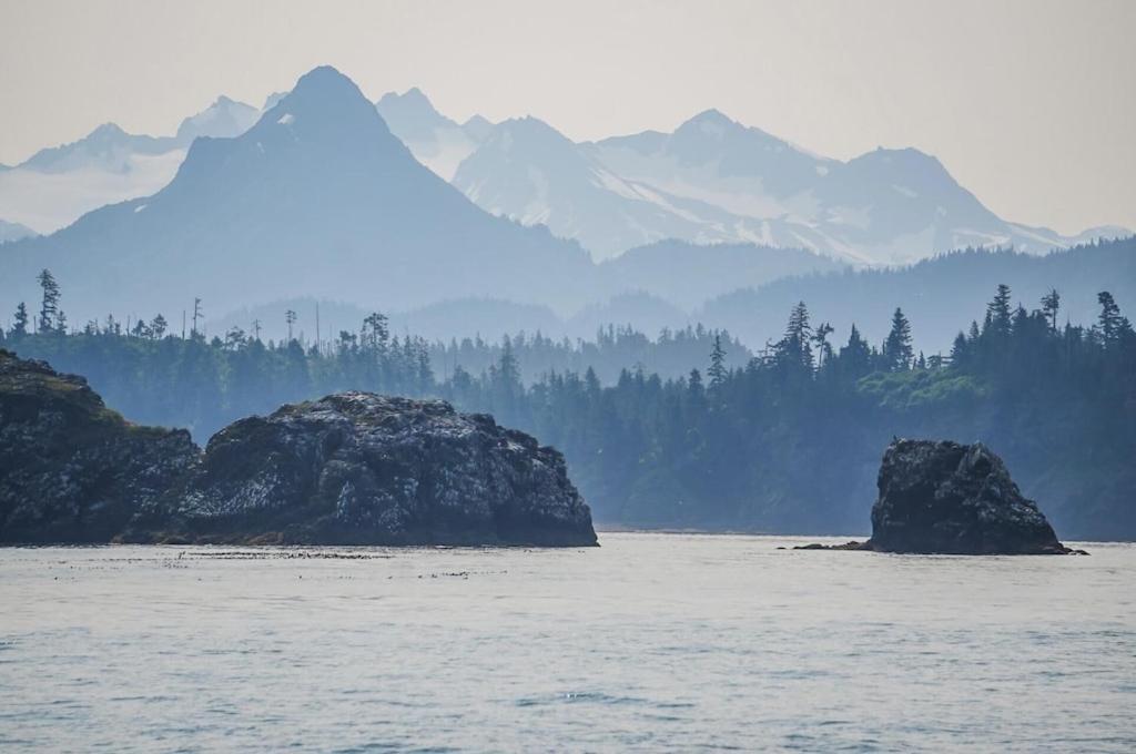 Oyster Lady Homer, Ak ภายนอก รูปภาพ